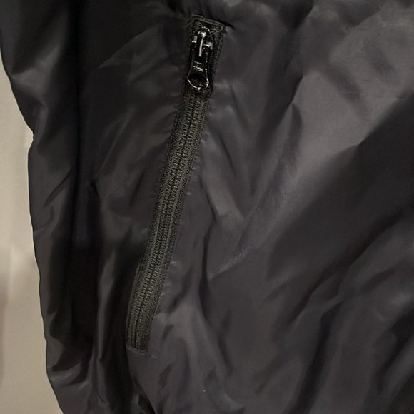 [XL]Carhartt Black Windbreaker with Lining - Picture 4 of 9